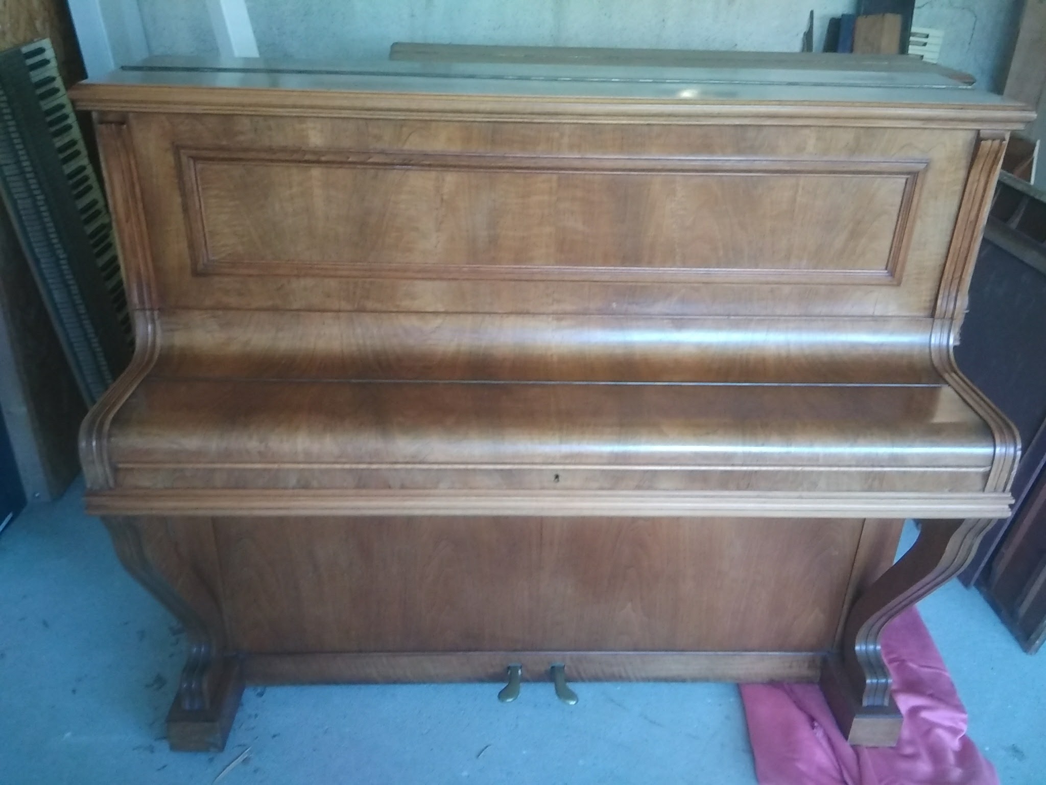 Piano droit Thersen - AVANT